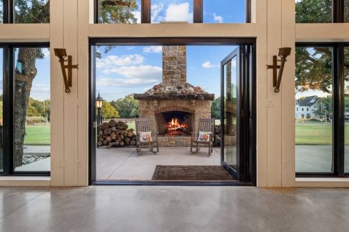 Blue-Moon-Barndo-10501-Fincher-Rd-Custom-home-builder-in-Argyle-TX-11