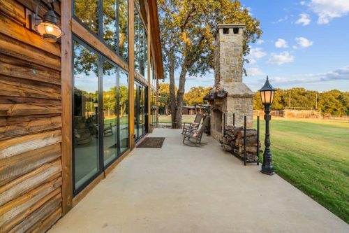 Blue-Moon-Barndo-10501-Fincher-Rd-Custom-home-builder-in-Argyle-TX-12