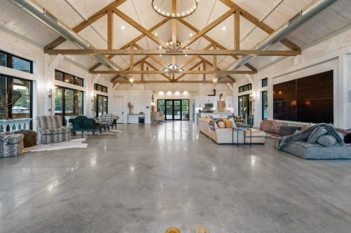 Blue-Moon-Barndo-10501-Fincher-Rd-Custom-home-builder-in-Argyle-TX-3