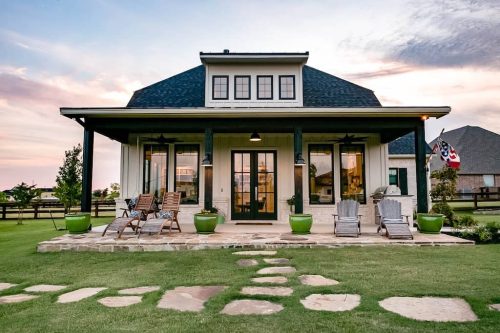 Highlands-Cottage-Custom-home-builder-in-Argyle-TX-1