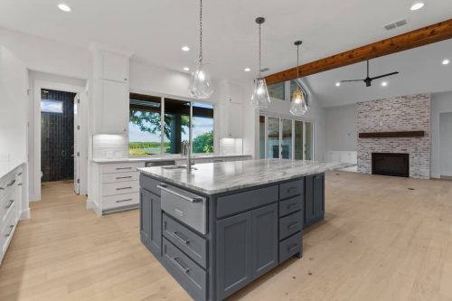 Lakeview-Lodge-Custom-home-builder-in-Argyle-TX-12