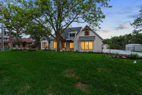 Lakeview-Lodge-Custom-home-builder-in-Argyle-TX-59