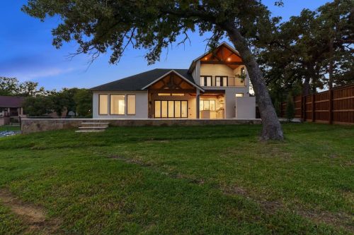 Lakeview-Lodge-Custom-home-builder-in-Argyle-TX-63