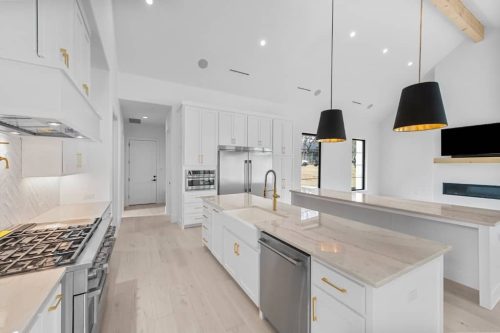 Modern-Classic-9000-Bloomington-Pkwy-11-Custom-home-builder-in-Argyle-TX