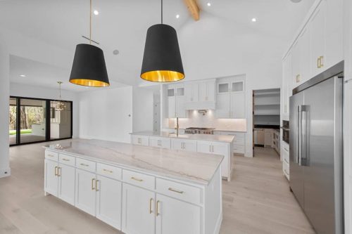 Modern-Classic-9000-Bloomington-Pkwy-24-Custom-home-builder-in-Argyle-TX