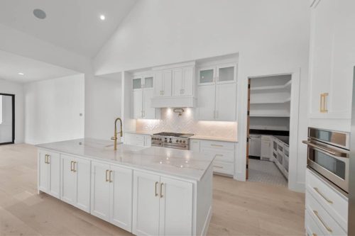 Modern-Classic-9000-Bloomington-Pkwy-25-Custom-home-builder-in-Argyle-TX