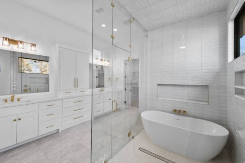 Modern-Classic-9000-Bloomington-Pkwy-39-Custom-home-builder-in-Argyle-TX