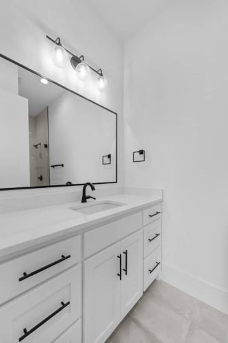 Modern-Classic-9000-Bloomington-Pkwy-52-Custom-home-builder-in-Argyle-TX