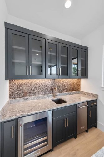 Modern-Classic-9000-Bloomington-Pkwy-60-Custom-home-builder-in-Argyle-TX