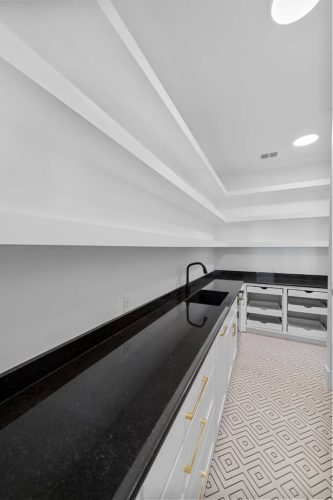 Modern-Classic-9000-Bloomington-Pkwy-61-Custom-home-builder-in-Argyle-TX