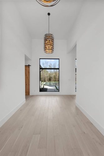 Modern-Classic-9000-Bloomington-Pkwy-7-Custom-home-builder-in-Argyle-TX