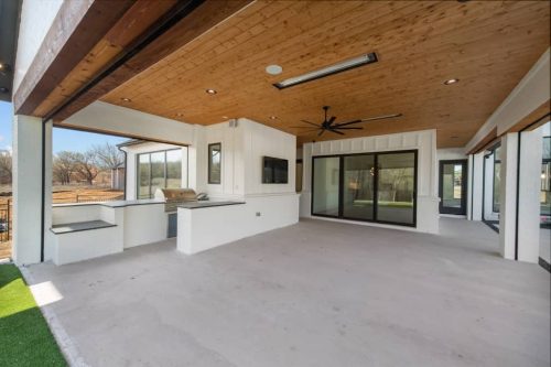 Modern-Classic-9000-Bloomington-Pkwy-76-Custom-home-builder-in-Argyle-TX