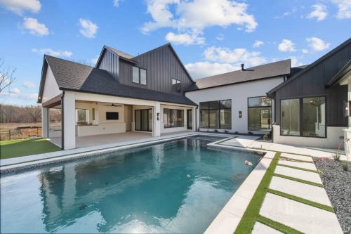 Modern-Classic-9000-Bloomington-Pkwy-82-Custom-home-builder-in-Argyle-TX