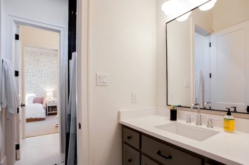 Modern-Farmhouse-1018-Gene-Perry-Ct-Custom-home-builder-in-Argyle-TX-15
